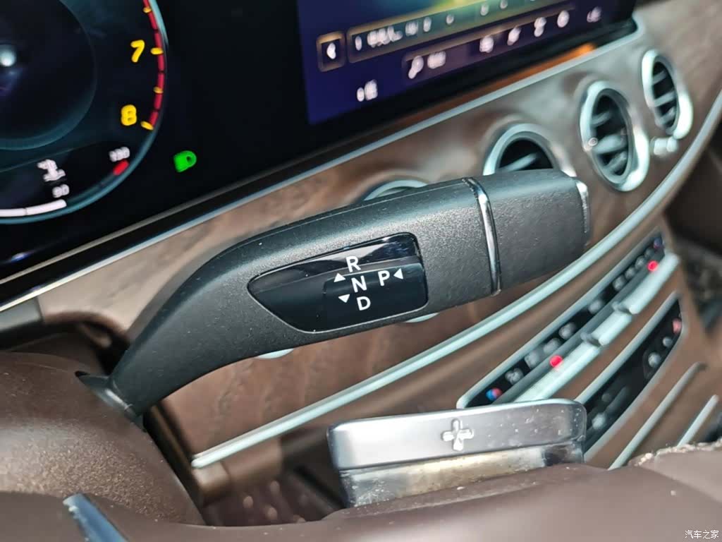 Mercedes-Benz E-Class, 2022 21