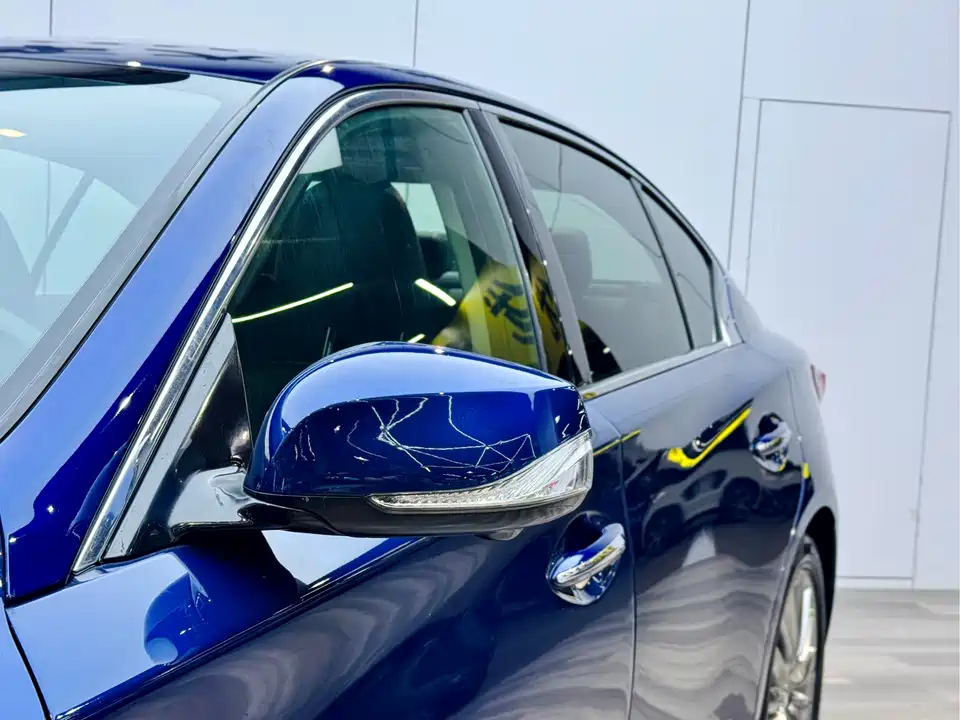 Infiniti Q50L Infiniti Q50L