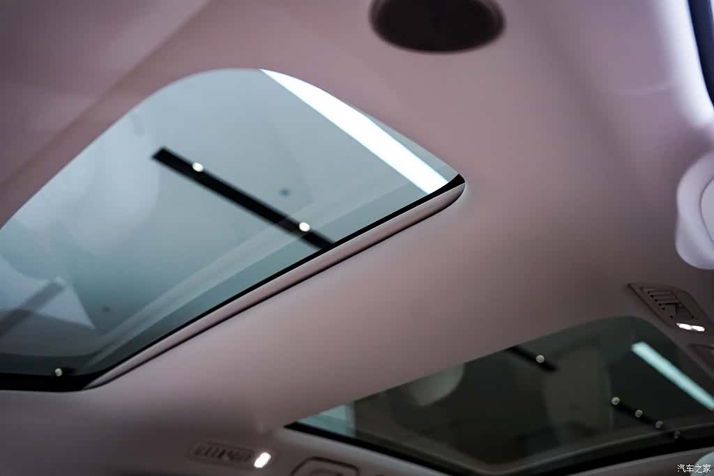 Li Auto i8, 2025 33