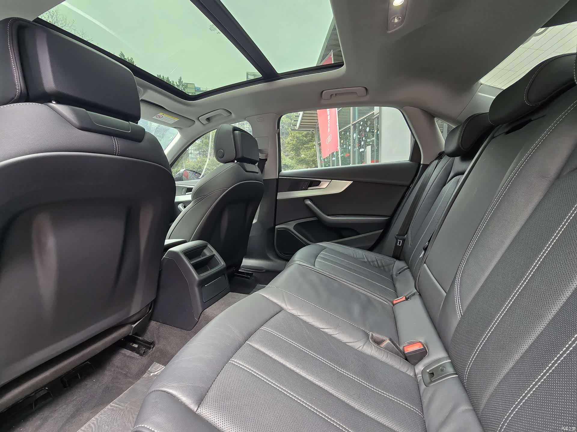 Audi A4L, 2021 17