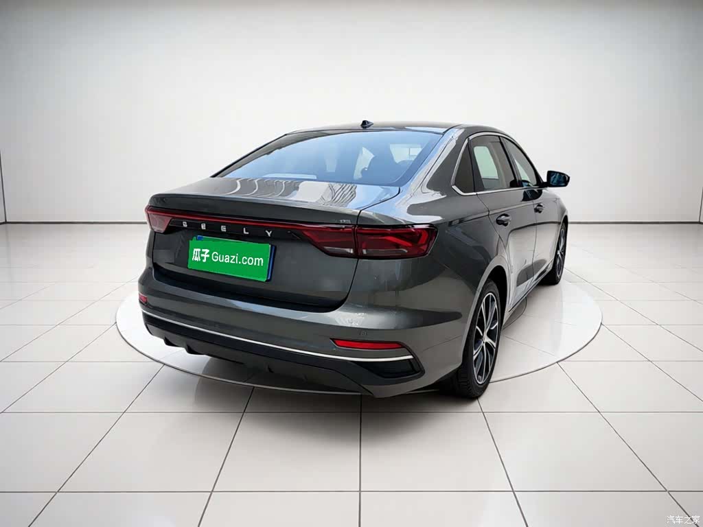 Geely Emgrand, 2022 4