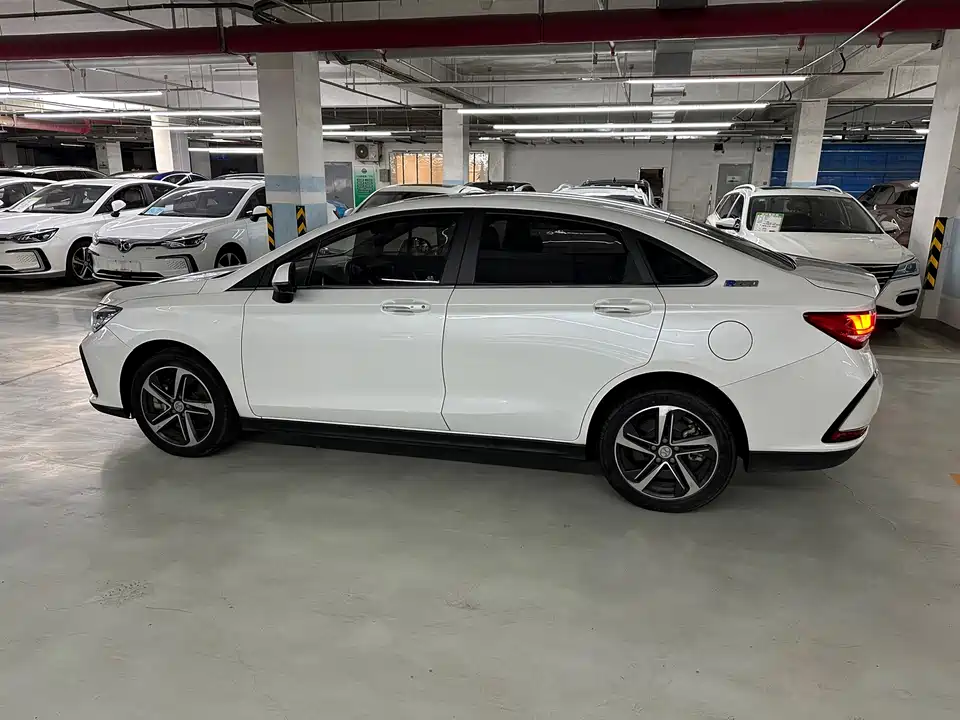 BAIC Beijing EU5