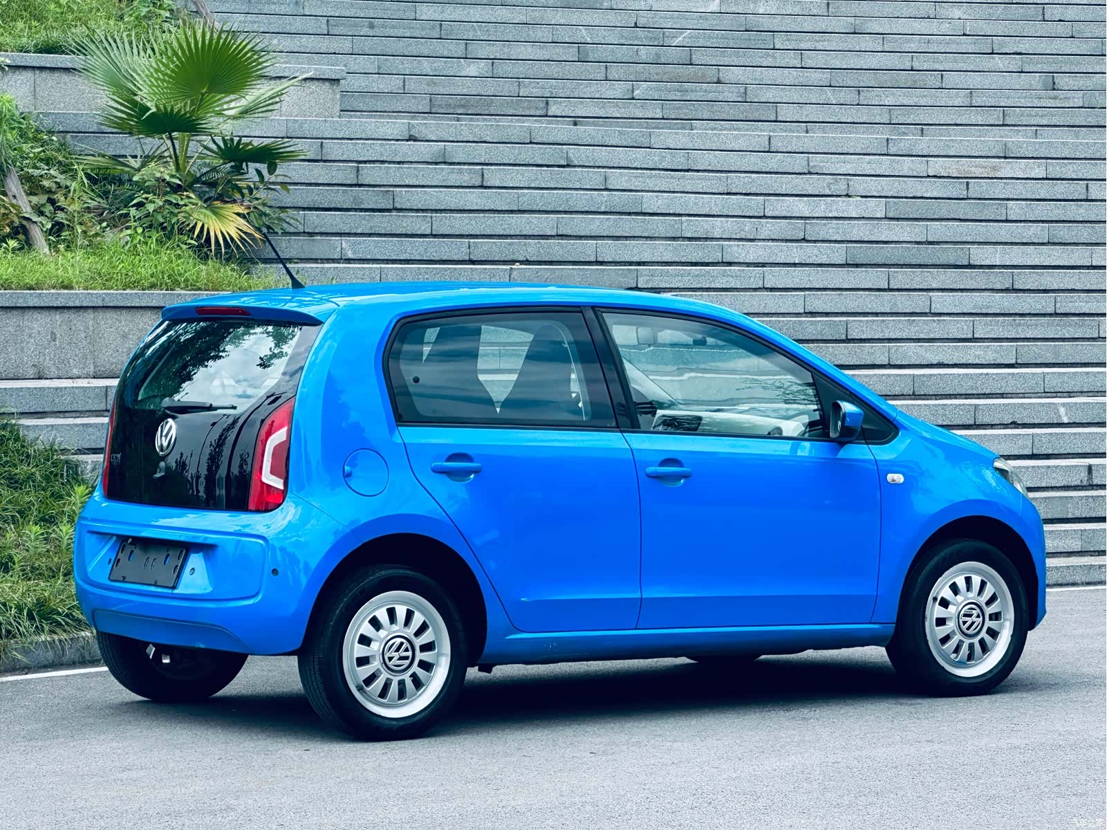 Volkswagen up, 2015 3