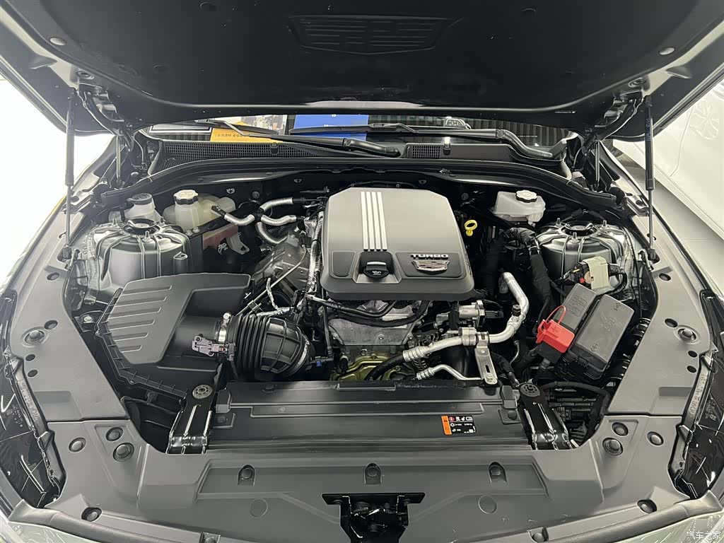 Cadillac CT5, 2023 9