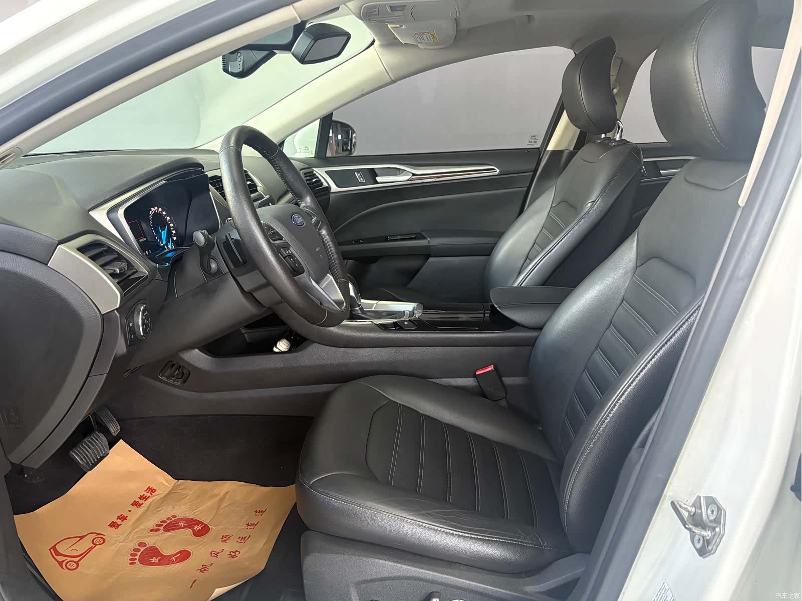 Ford Mondeo, 2015 11