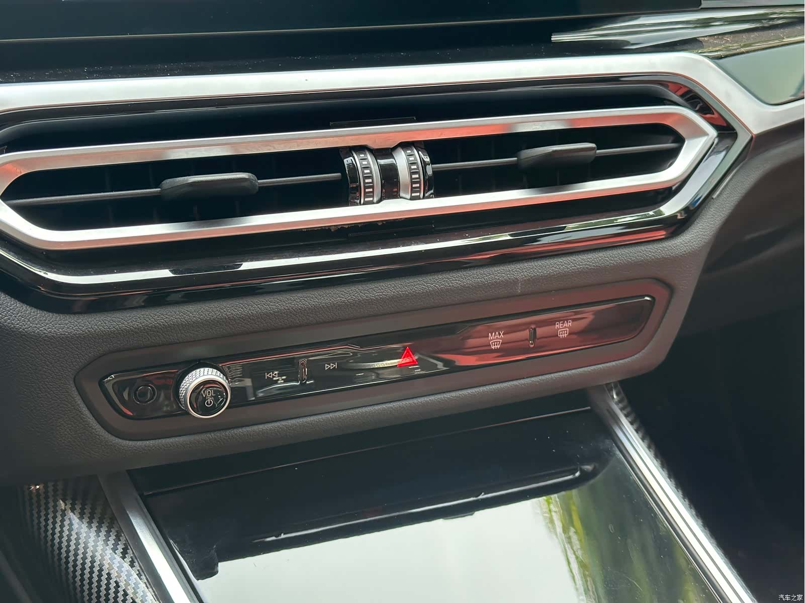 BMW 3 Series, 2024 11