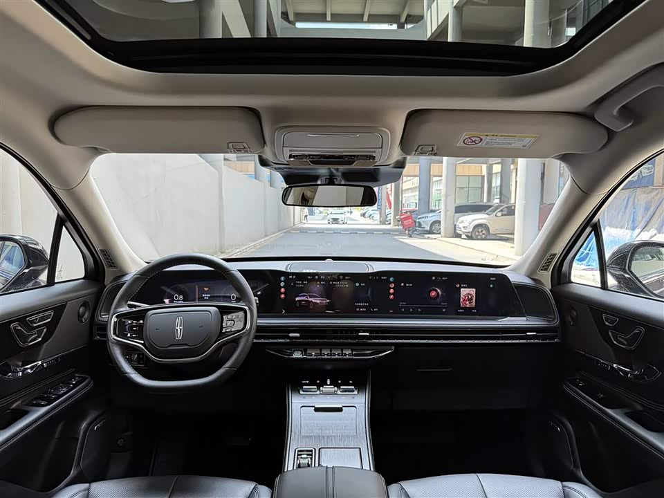 Lincoln Adventurer
