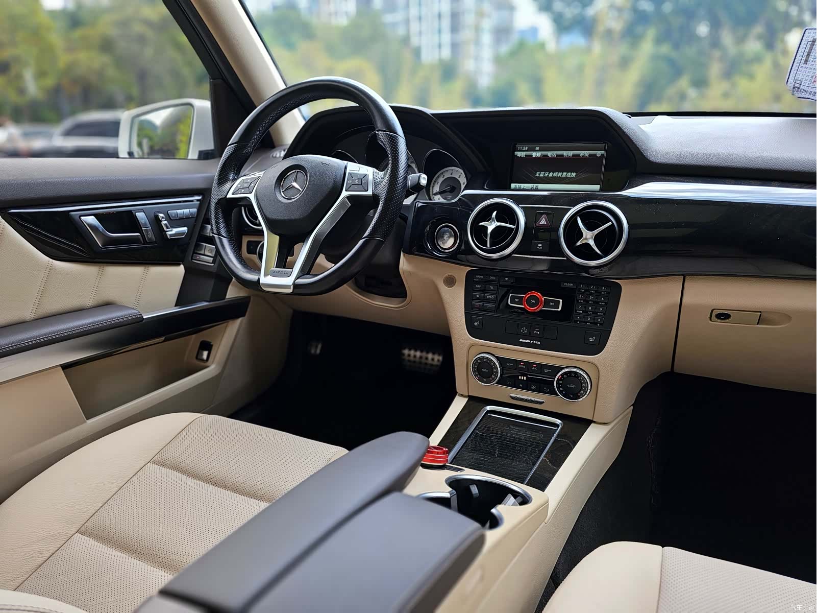 Mercedes-Benz GLK-Class, 2015 4