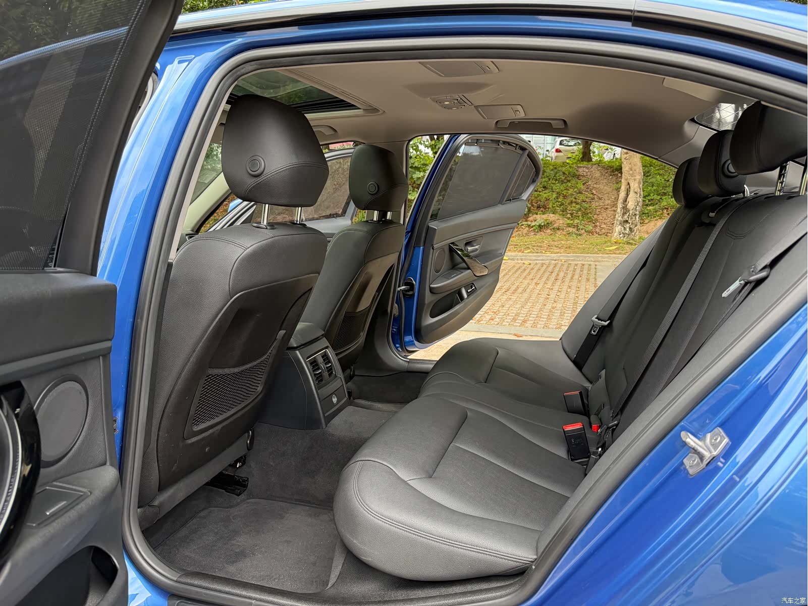 BMW 3 Series, 2017 все фото