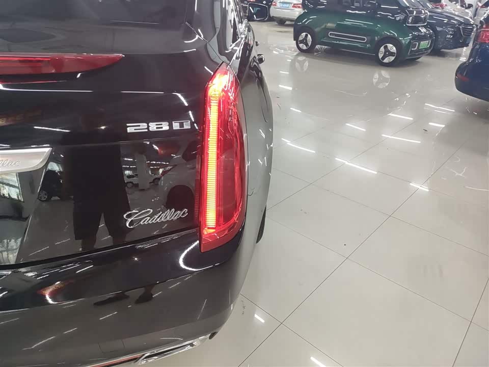 Cadillac XTS
