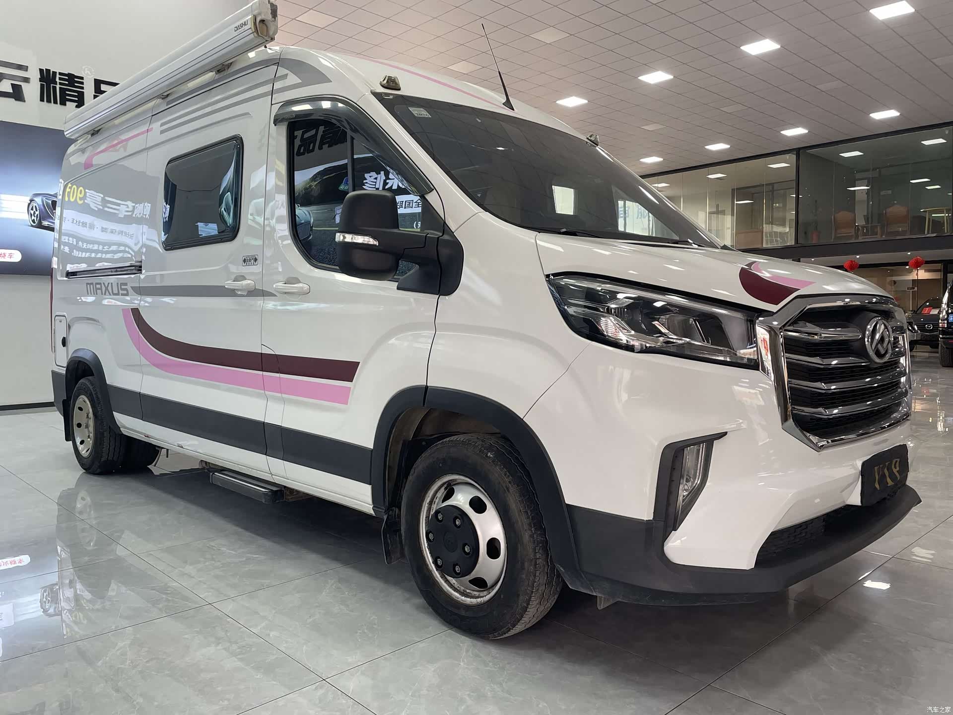 Maxus V90, 2022 2