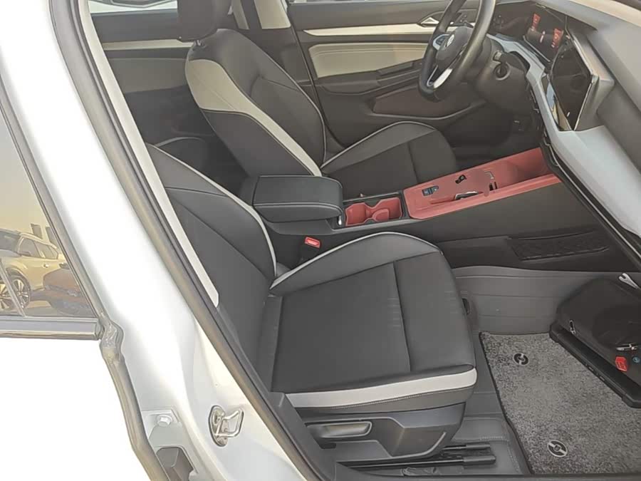 Volkswagen Golf 2021, фото 25