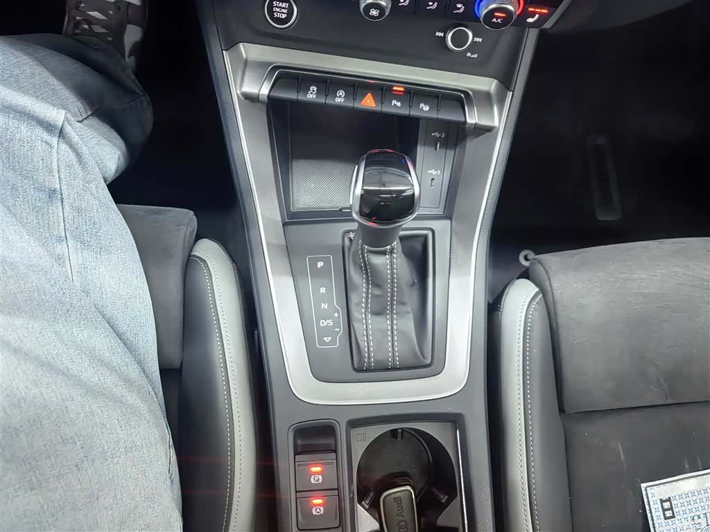 Audi Q3, 2022 12