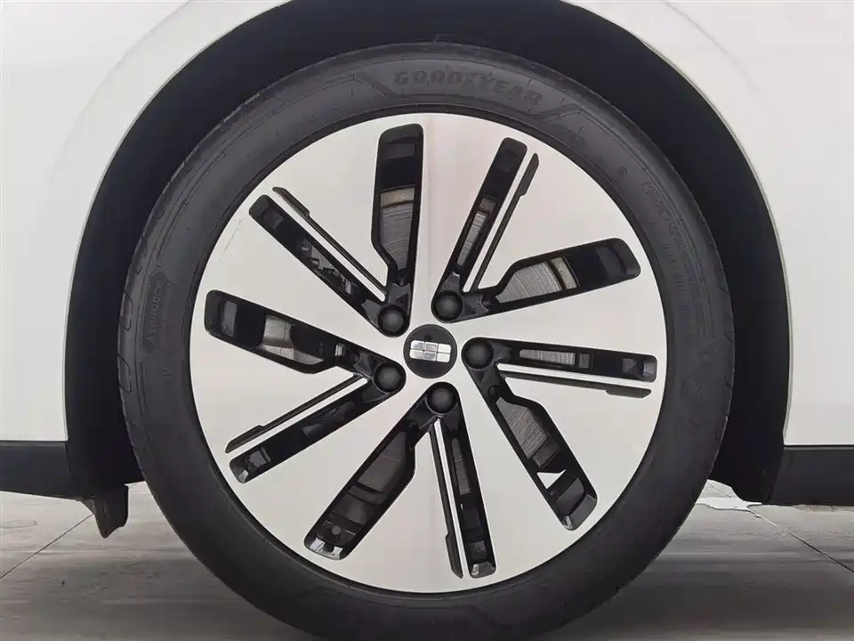 Geely Galaxy Galaxy E8