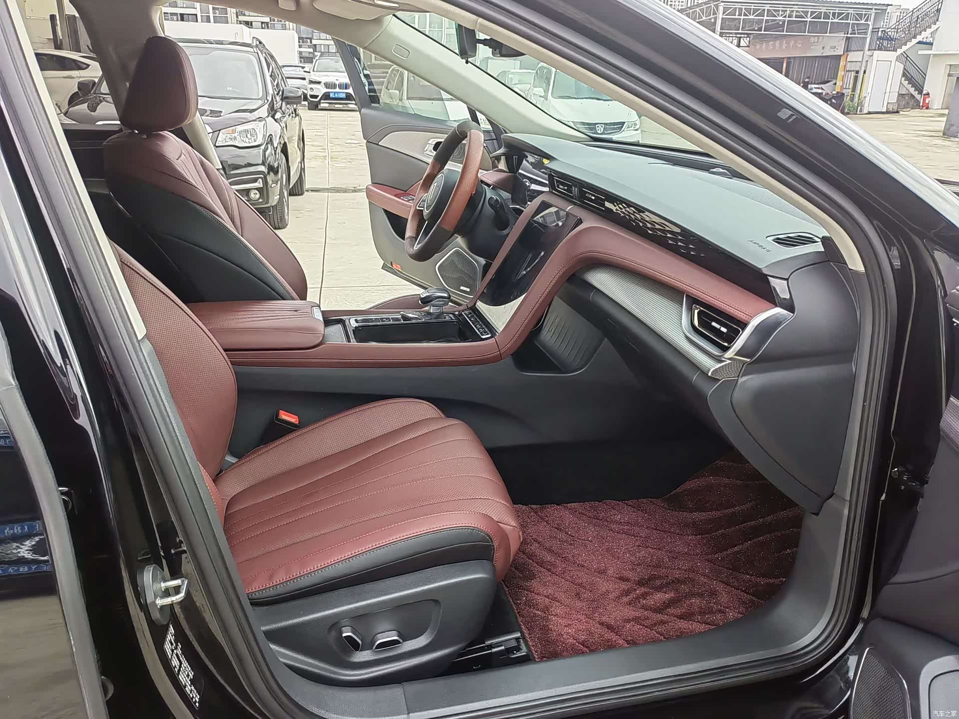 Hongqi H5, 2023 все фото