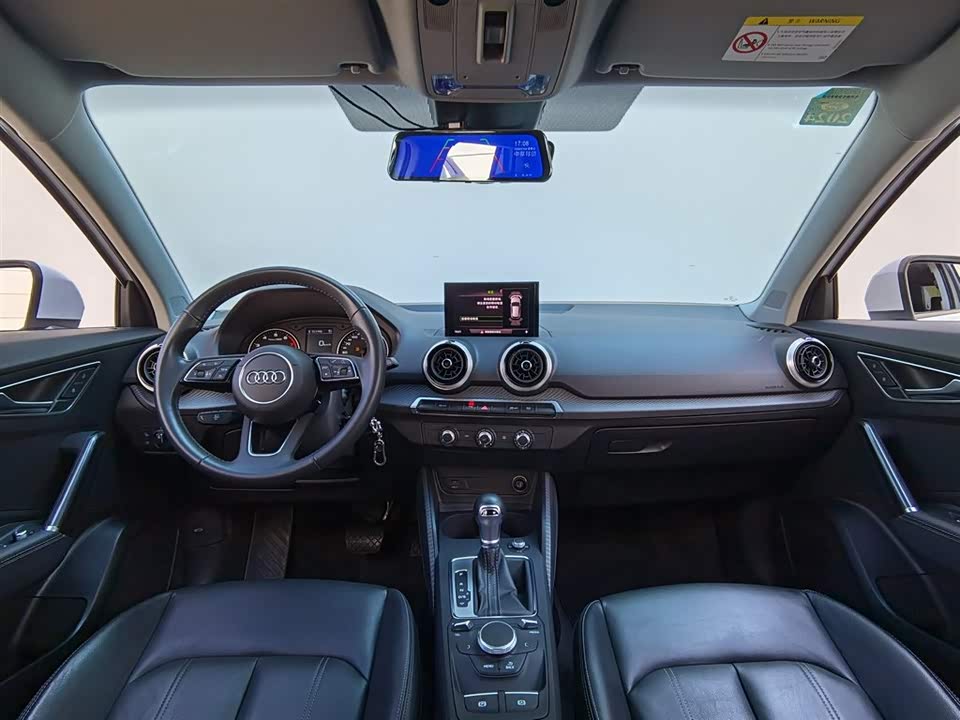 Audi Q2L Audi Q2L