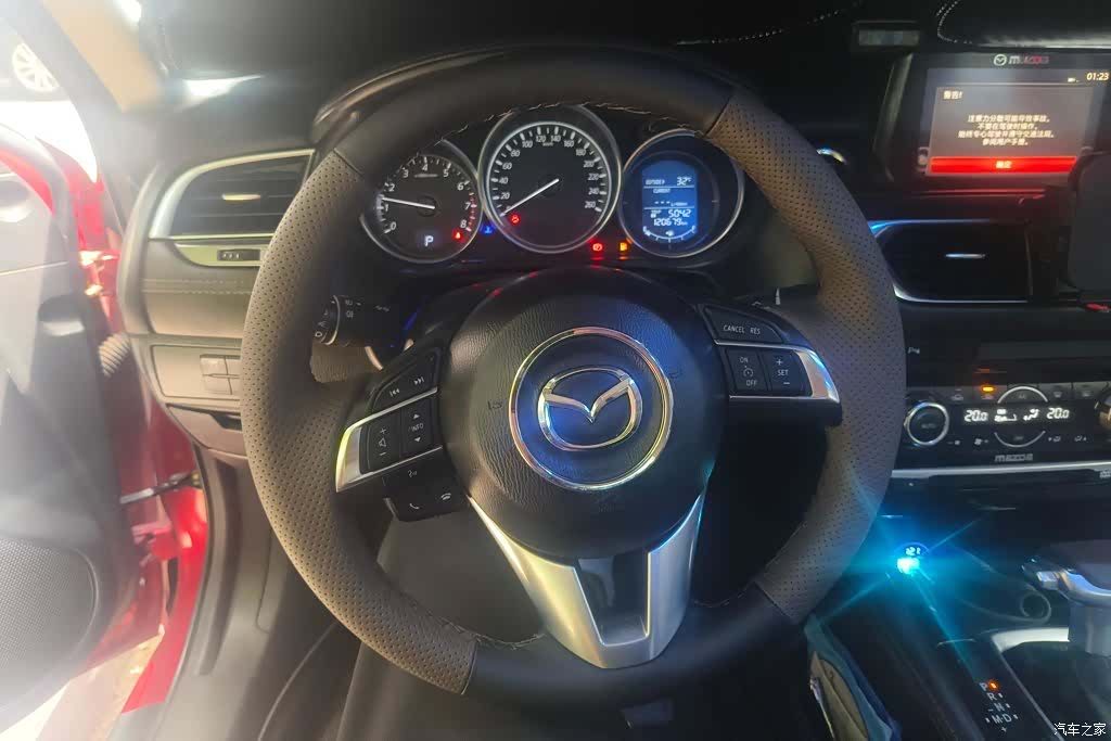 Mazda Atenza, 2017 15