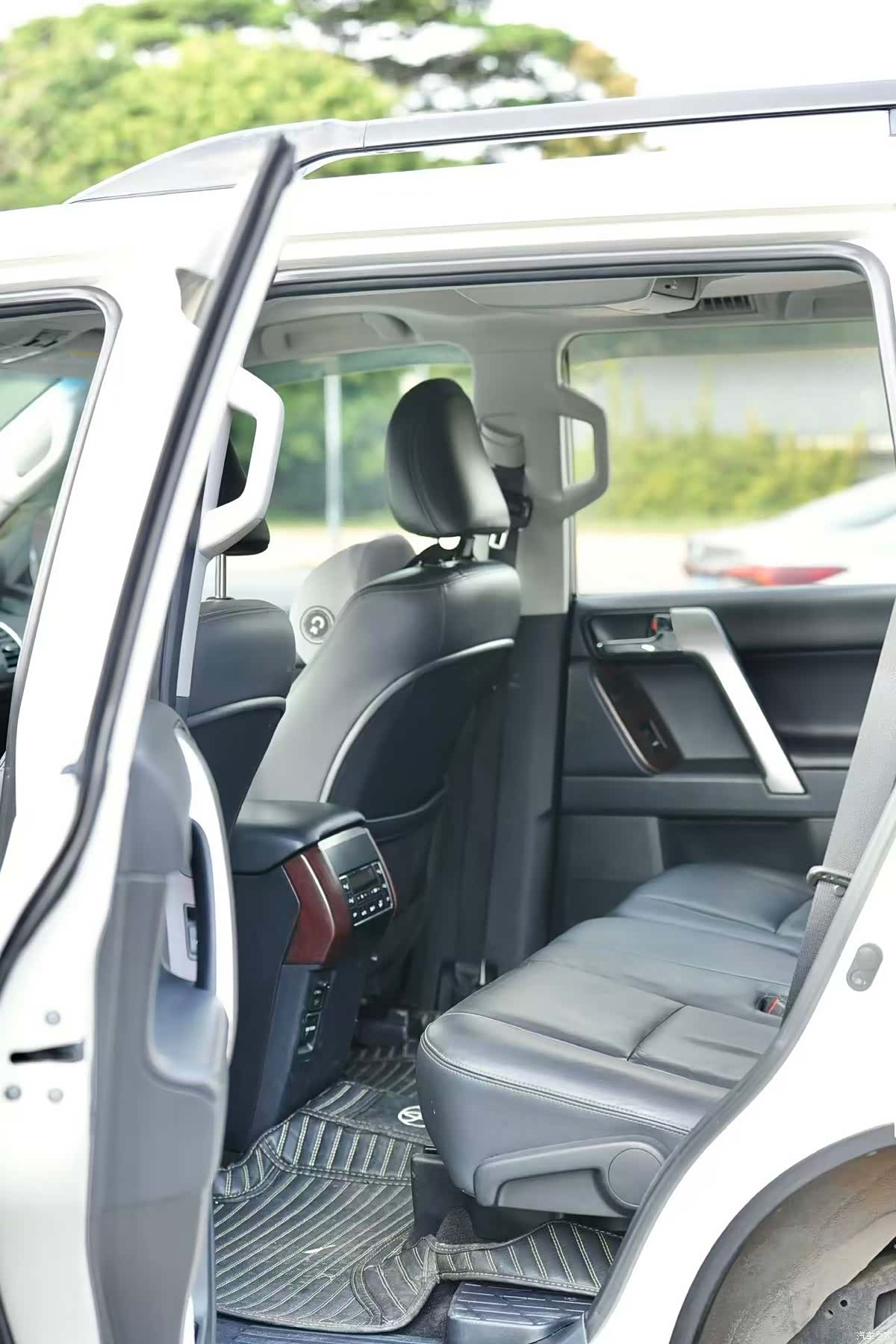 Toyota Prado, 2016 6