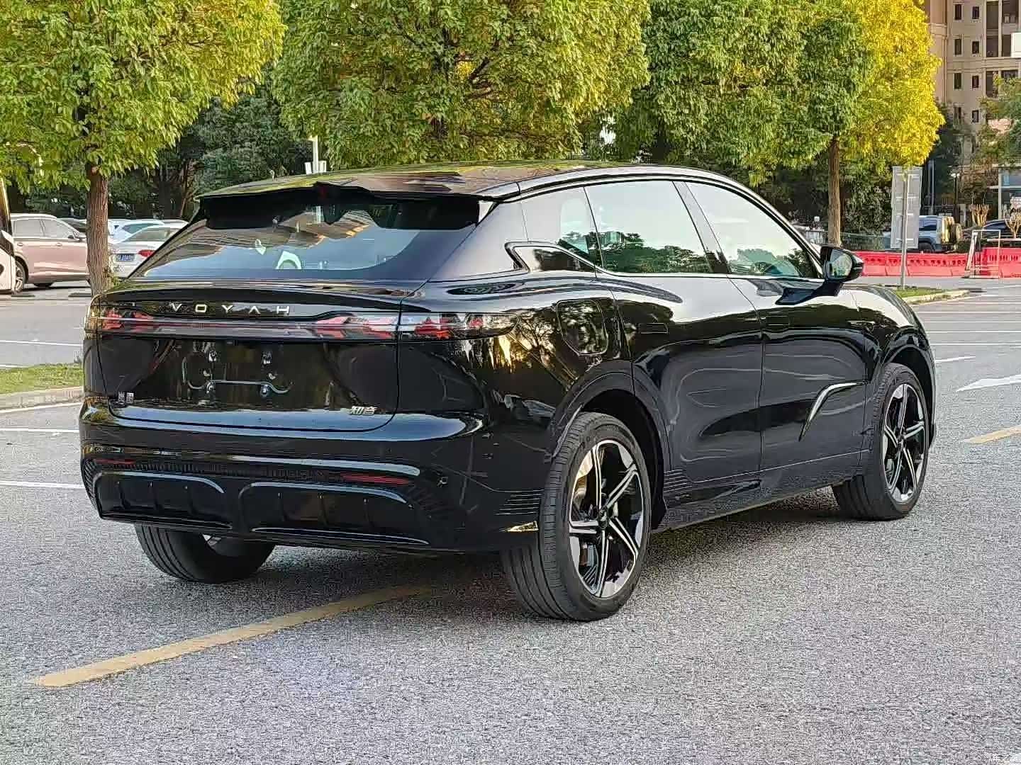 Voyah Zhiyin, 2025 8