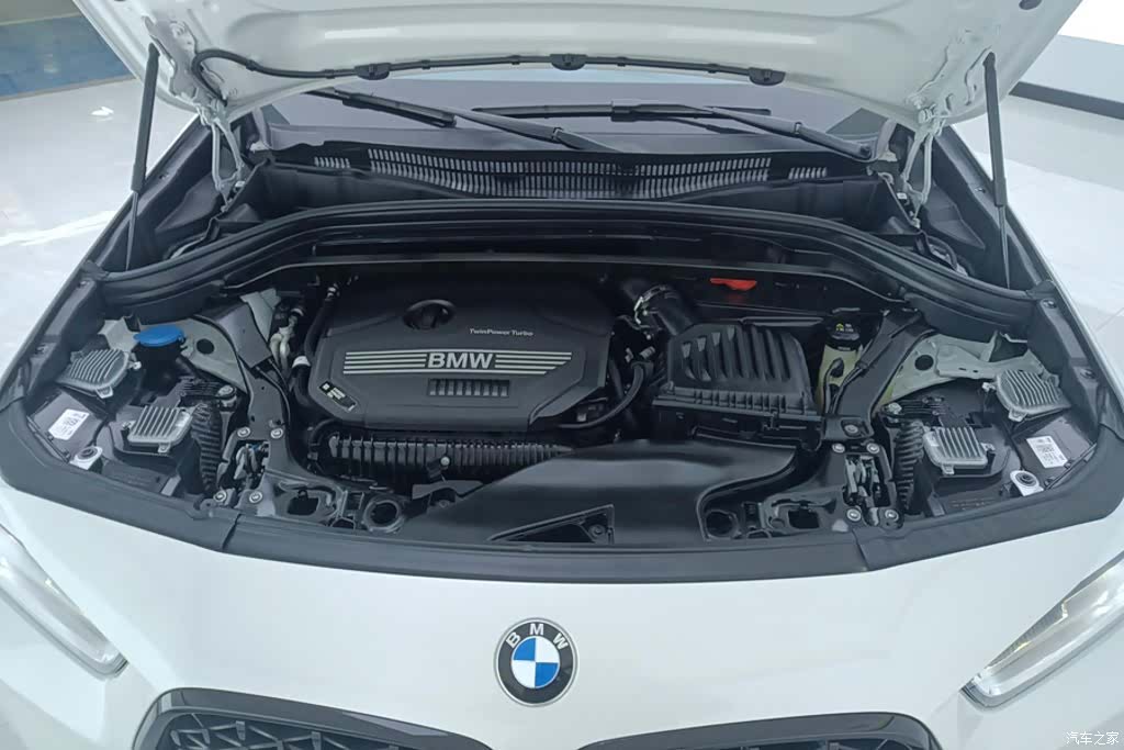 BMW X2, 2024 10