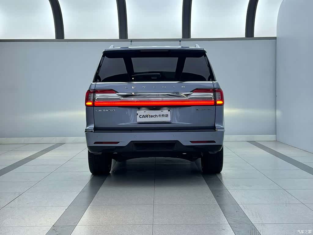 Lincoln Navigator, 2019 3