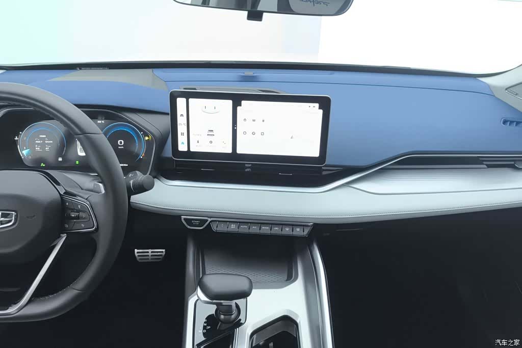 Geely Preface, 2023 13