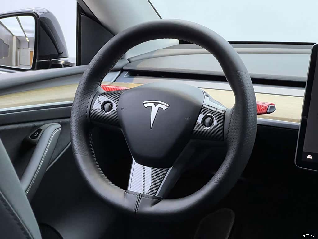 Tesla Model Y, 2021 28