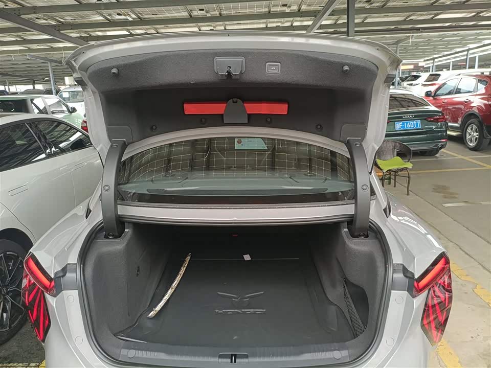 Hongqi EH7 Hongqi EH7