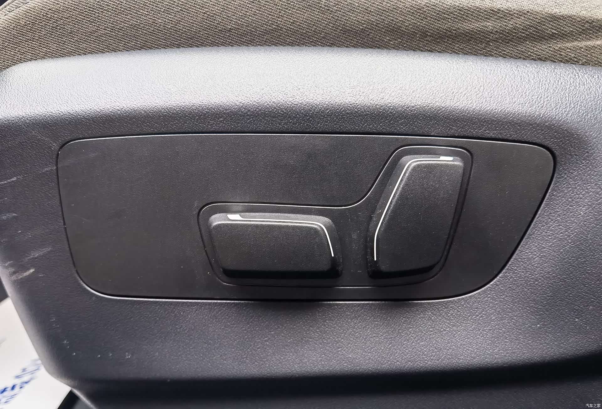 BMW 5 Series, 2025 15