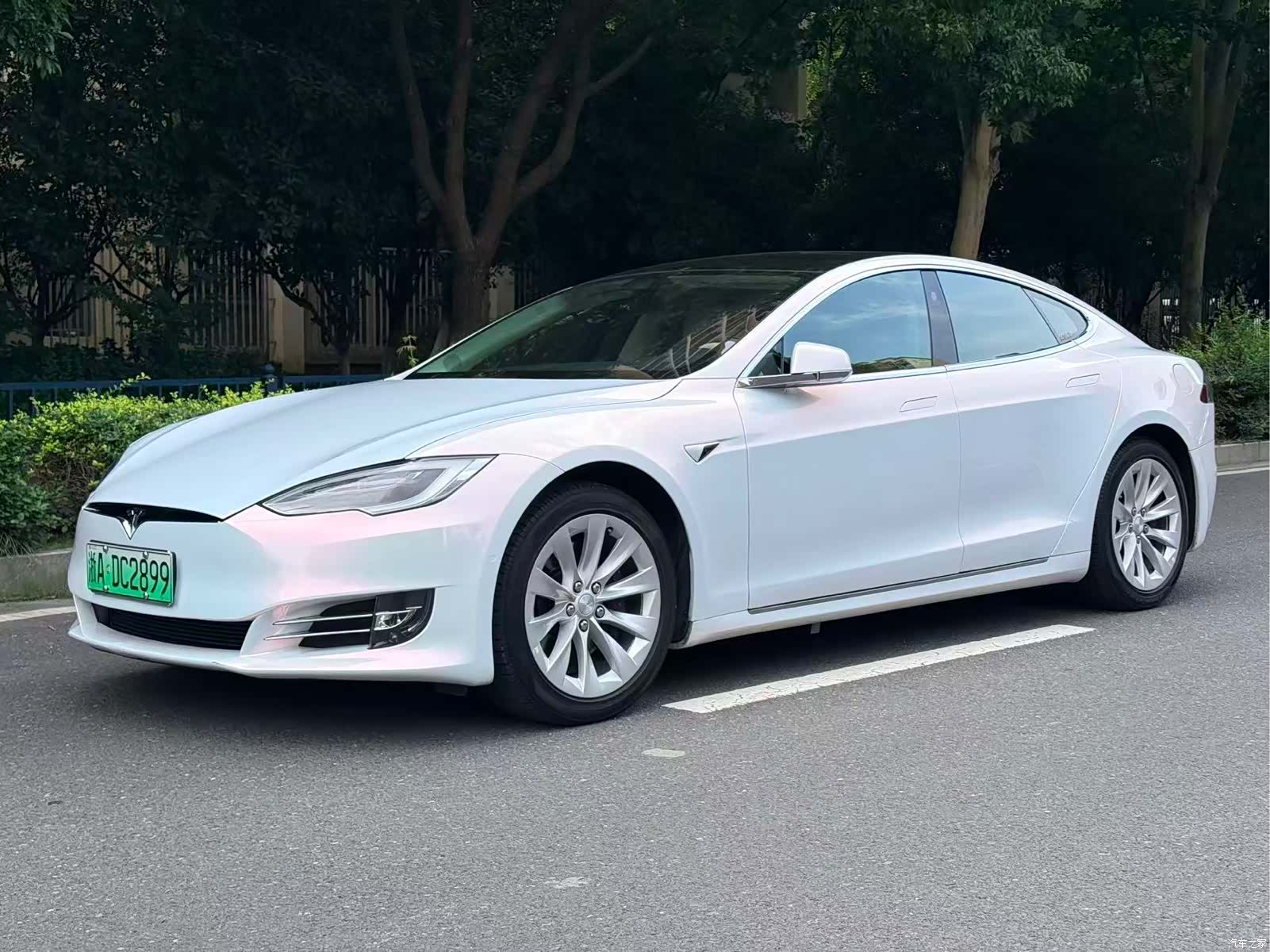 Tesla Model S, 2019 1