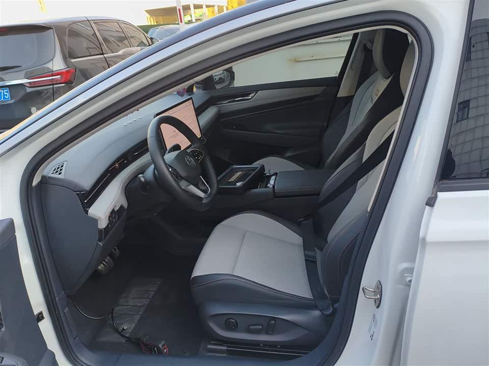 Volkswagen ID.7 VIZZION