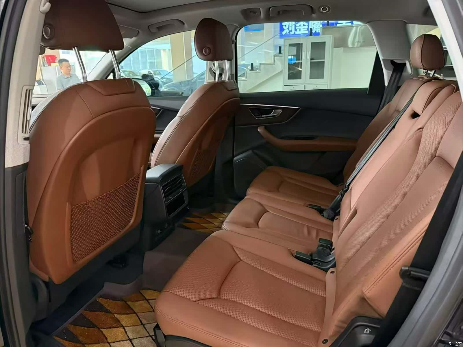 Audi Q7, 2021 все фото