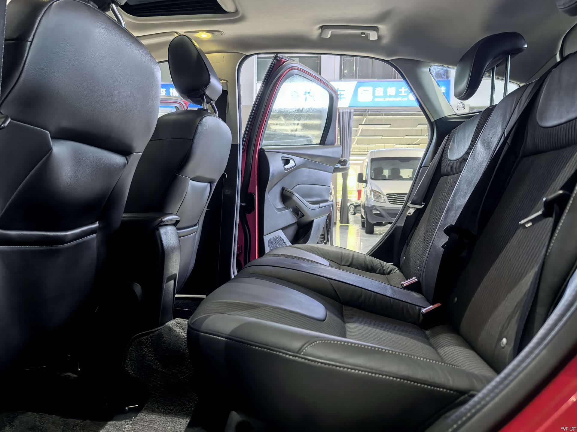 Ford Focus, 2013 11