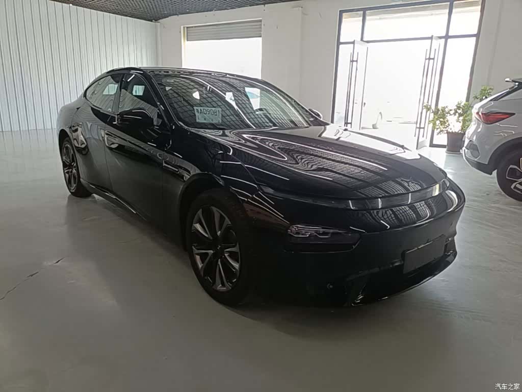Xpeng P7, 2022 4