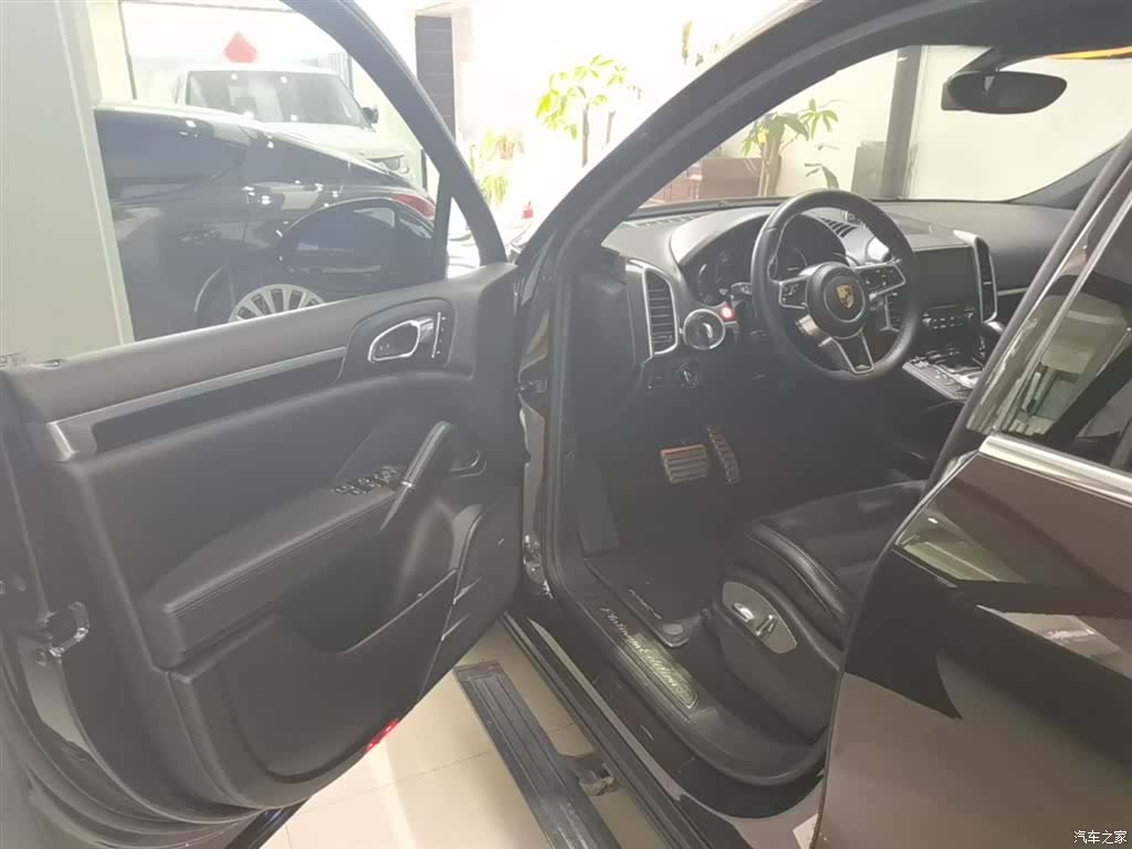 Porsche Cayenne, 2016 16