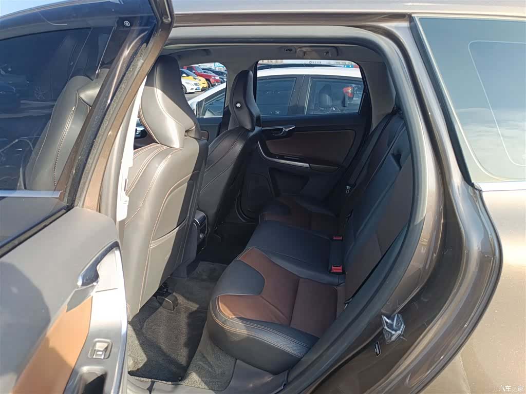 Volvo XC60, 2016 14