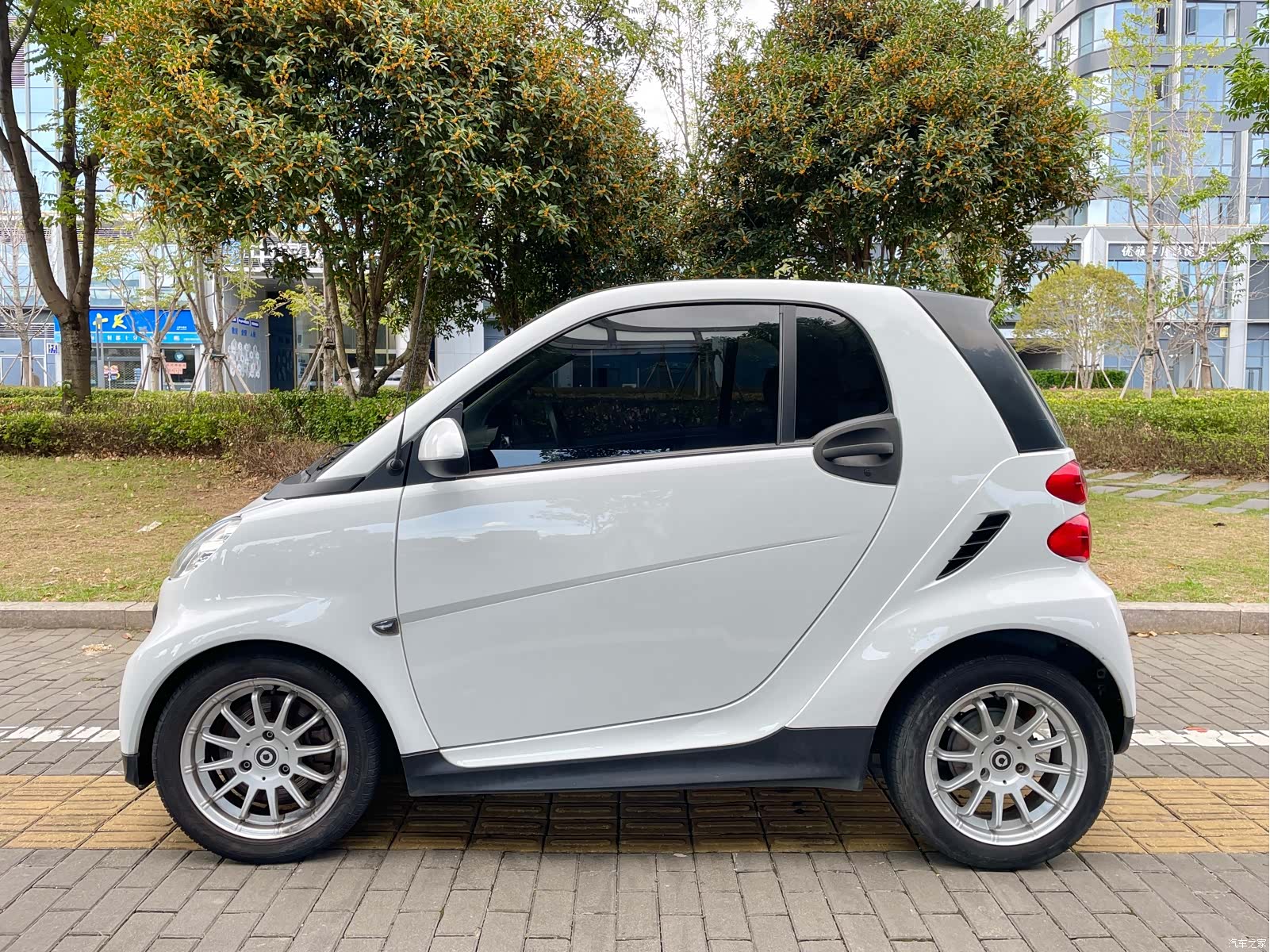 Smart Fortwo, 2015 12