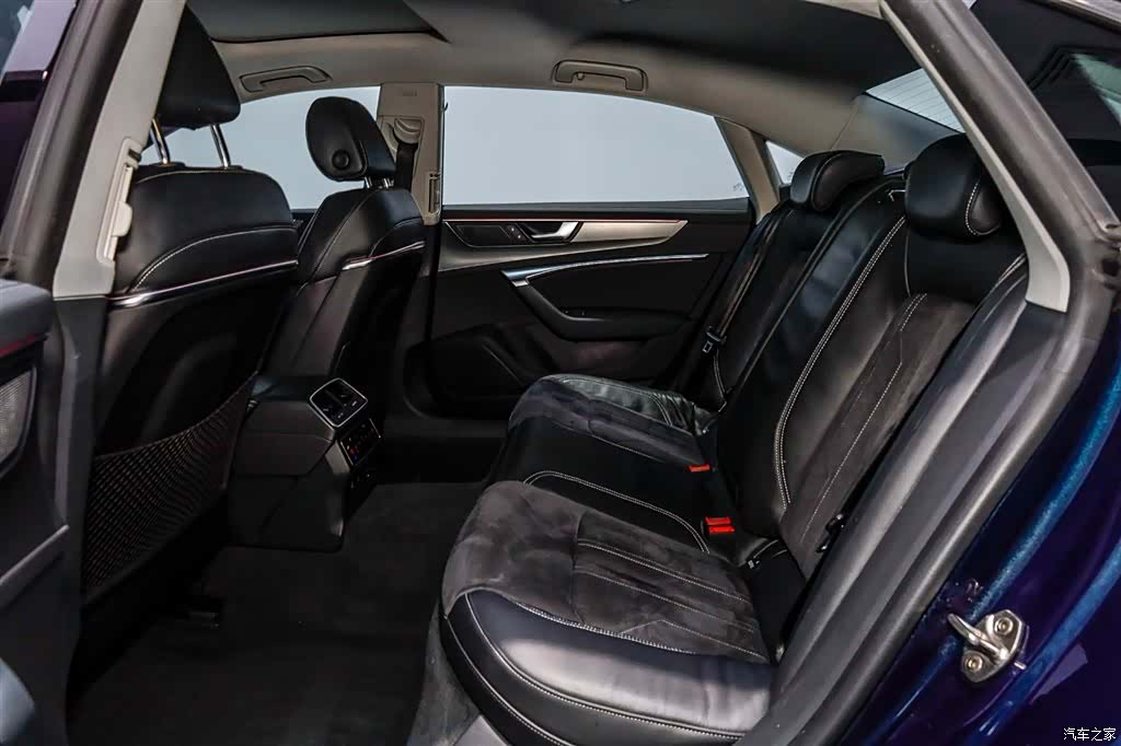 Audi A7L, 2024 10