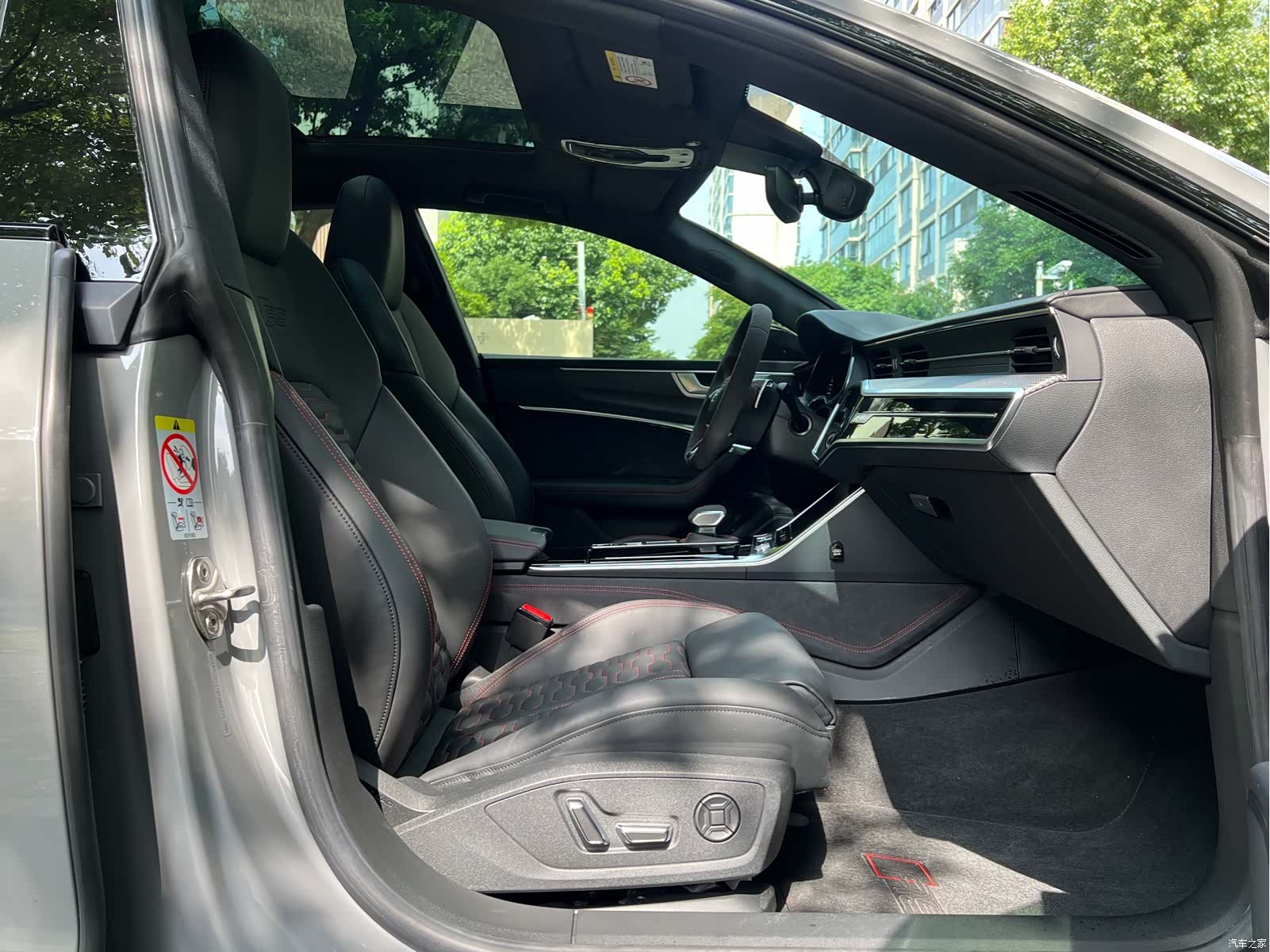 Audi RS, 2025 12