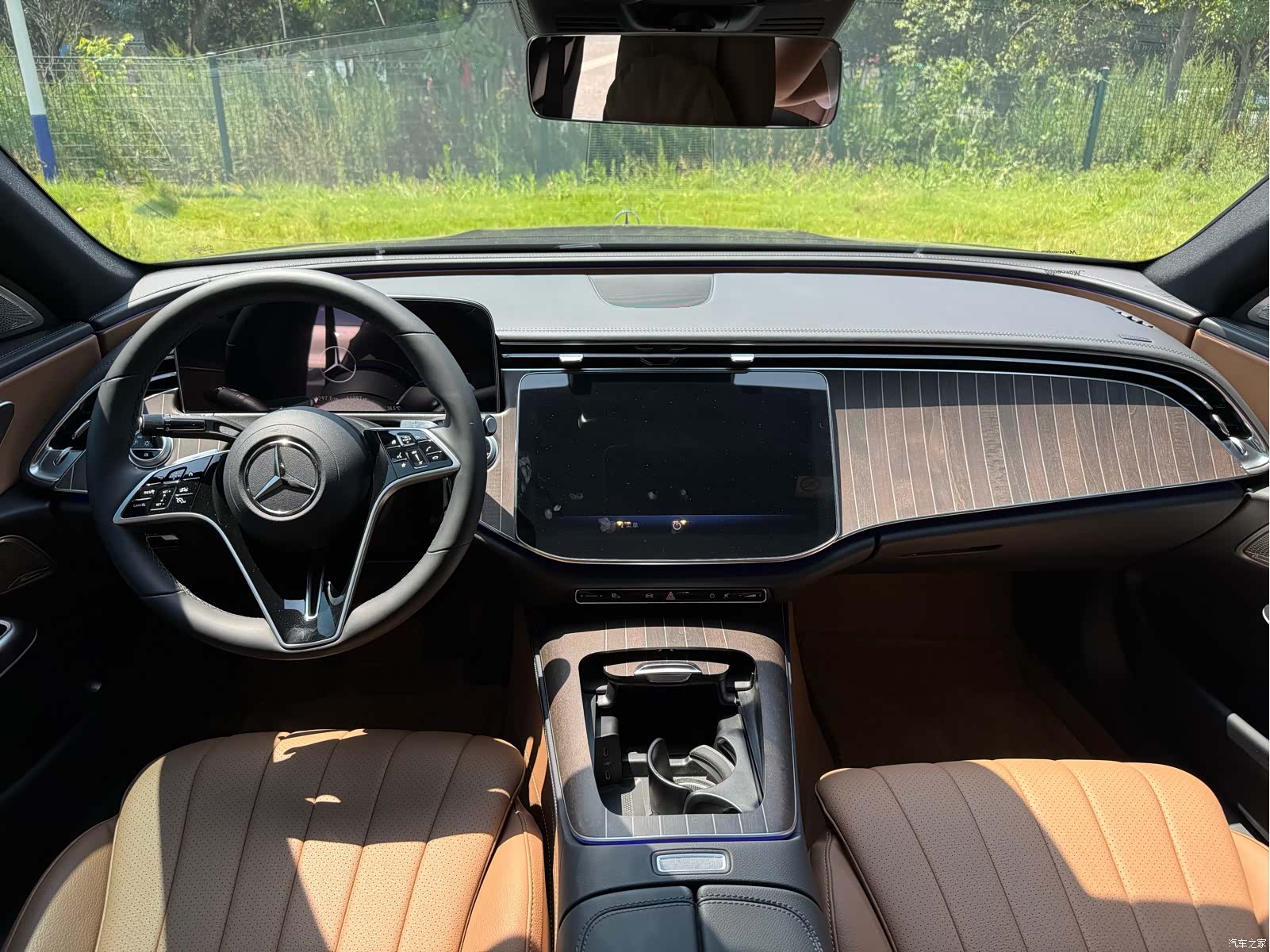 Mercedes-Benz E-Class, 2025 6