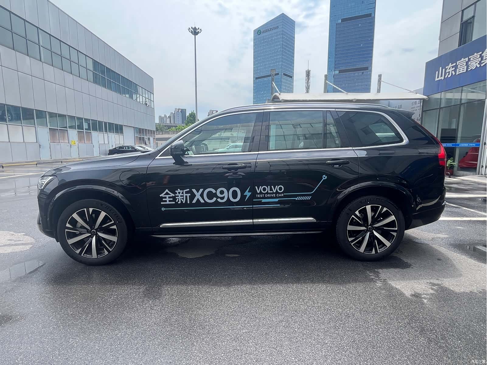 Volvo XC90, 2025 6