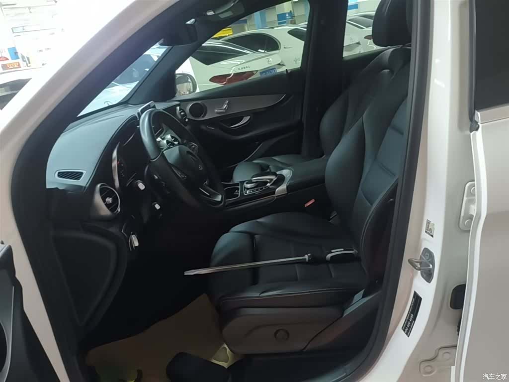 Mercedes-Benz GLC, 2019 15