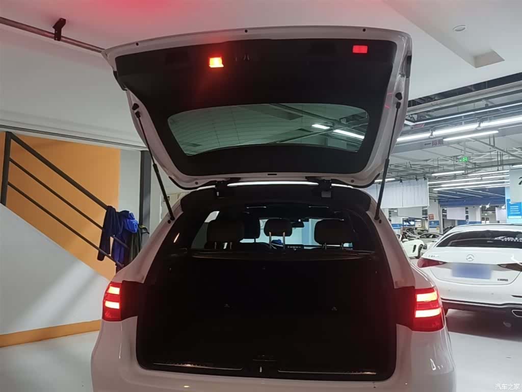 Mercedes-Benz GLC, 2019 19