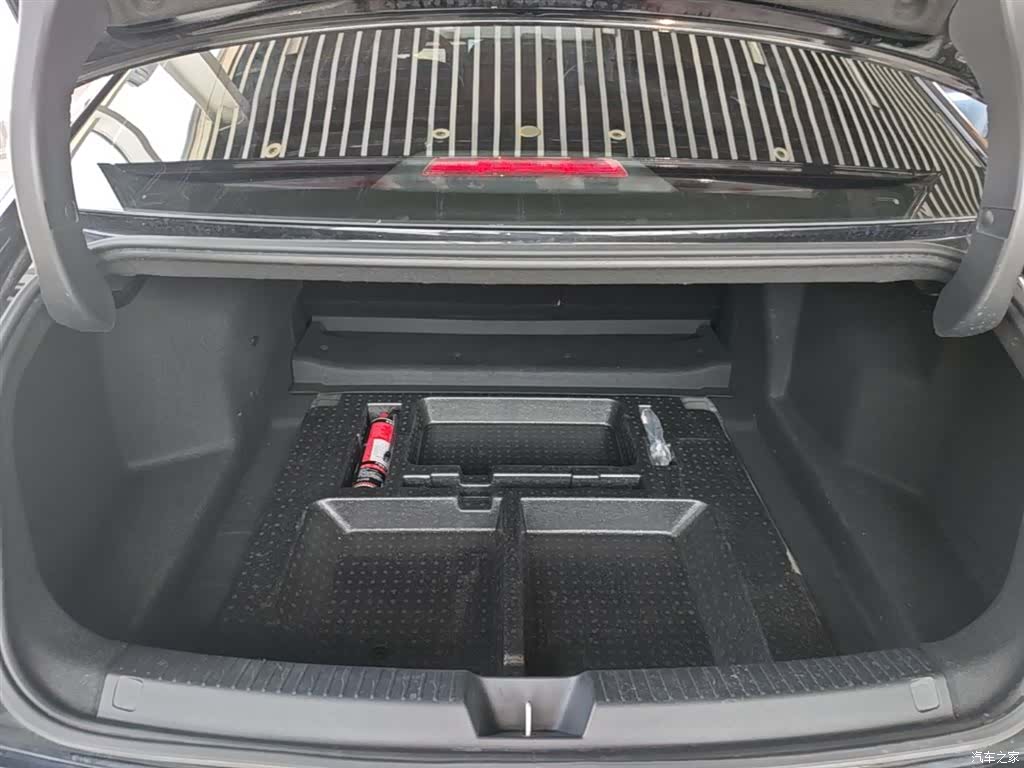Wuling Starlight, 2025 19