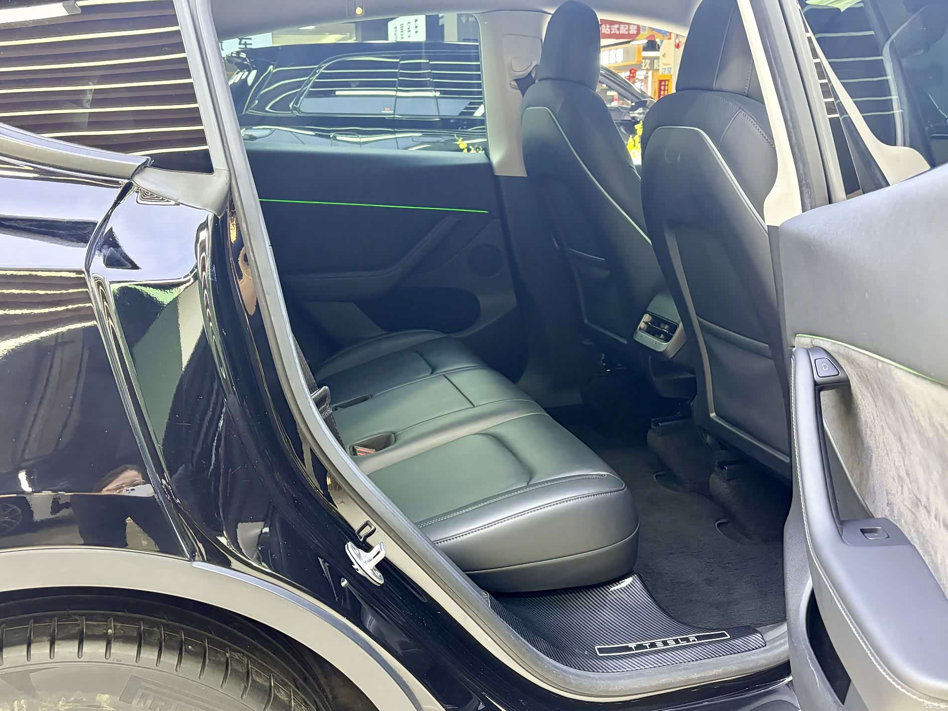 Tesla Model Y, 2022 16
