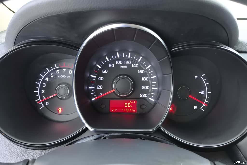 Kia K2, 2015 14