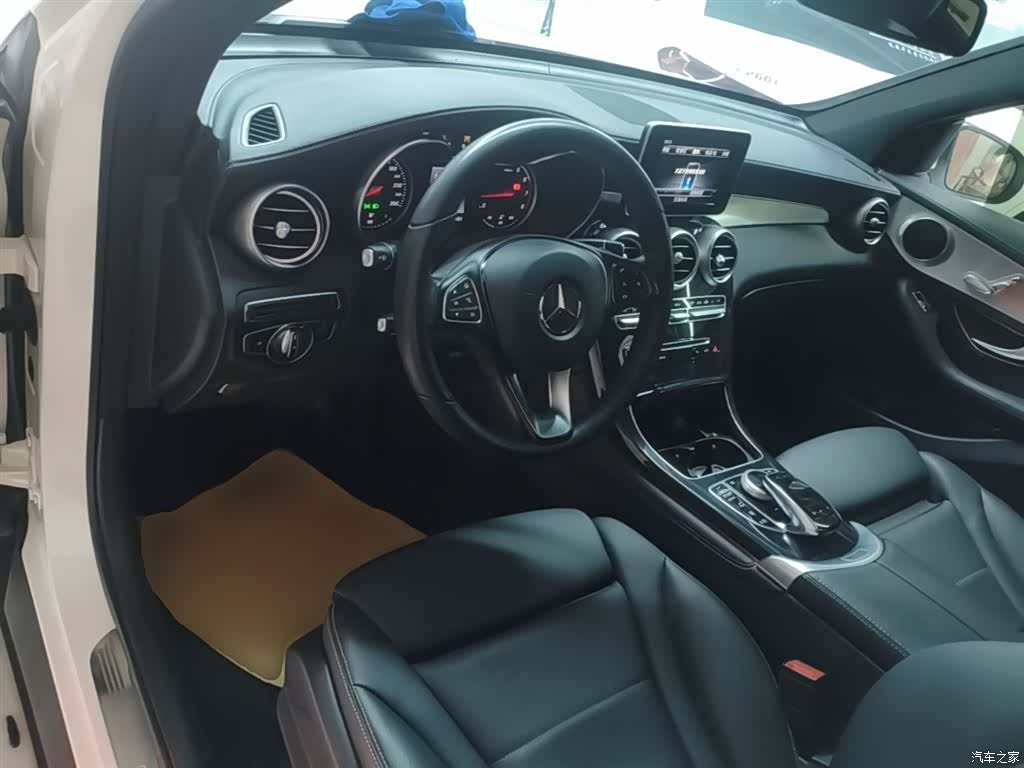 Mercedes-Benz GLC, 2019 10
