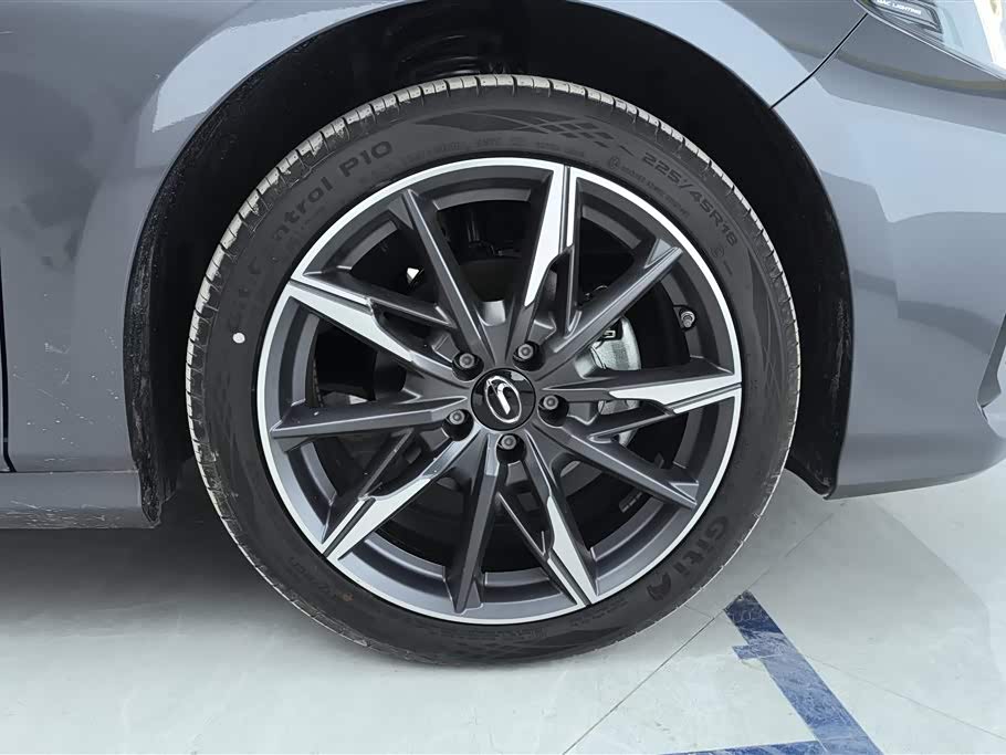 Trumpchi Shadow Leopard