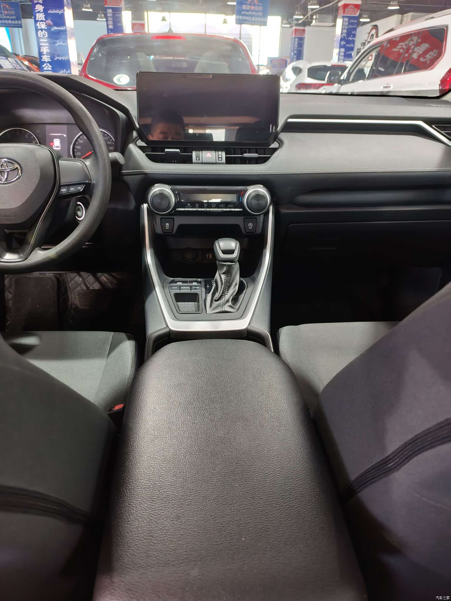 Toyota Wildlander, 2023 14