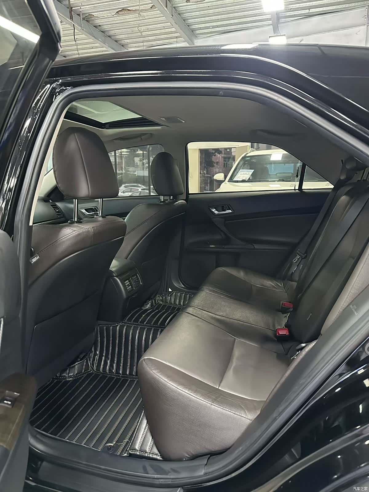 Toyota 2.5V, 2017 все фото